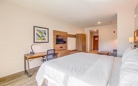 Holiday Inn Express & Suites Gulf Shores Gulf Shores Al